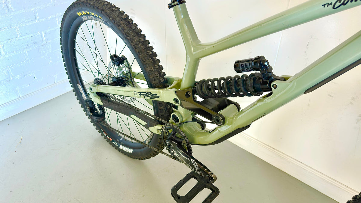Commencal FRS 27.5 Downhill Mountain Bike - 2022, M