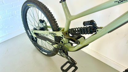 Commencal FRS 27.5 Downhill Mountain Bike - 2022, M