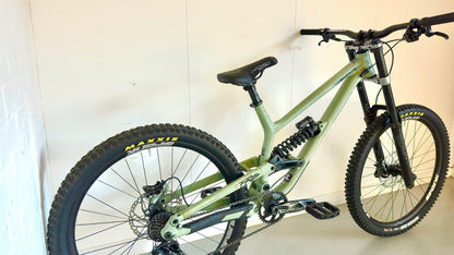 Commencal FRS 27.5 Downhill Mountain Bike - 2022, M