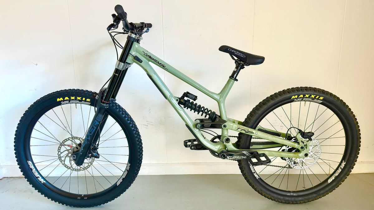 Commencal FRS 27.5 Downhill Mountain Bike - 2022, M