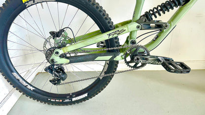 Commencal FRS 27.5 Downhill Mountain Bike - 2022, M